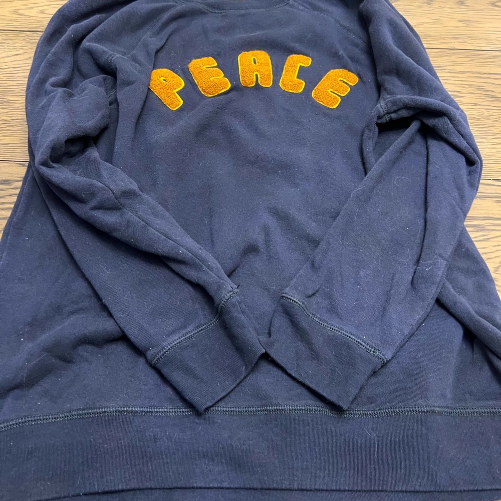 American eagle PEACE sweatshirt